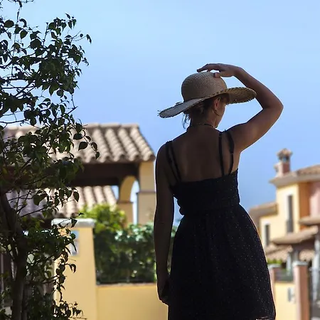 Agora Villa