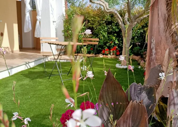 Agora * فيلاّسيمِيوس